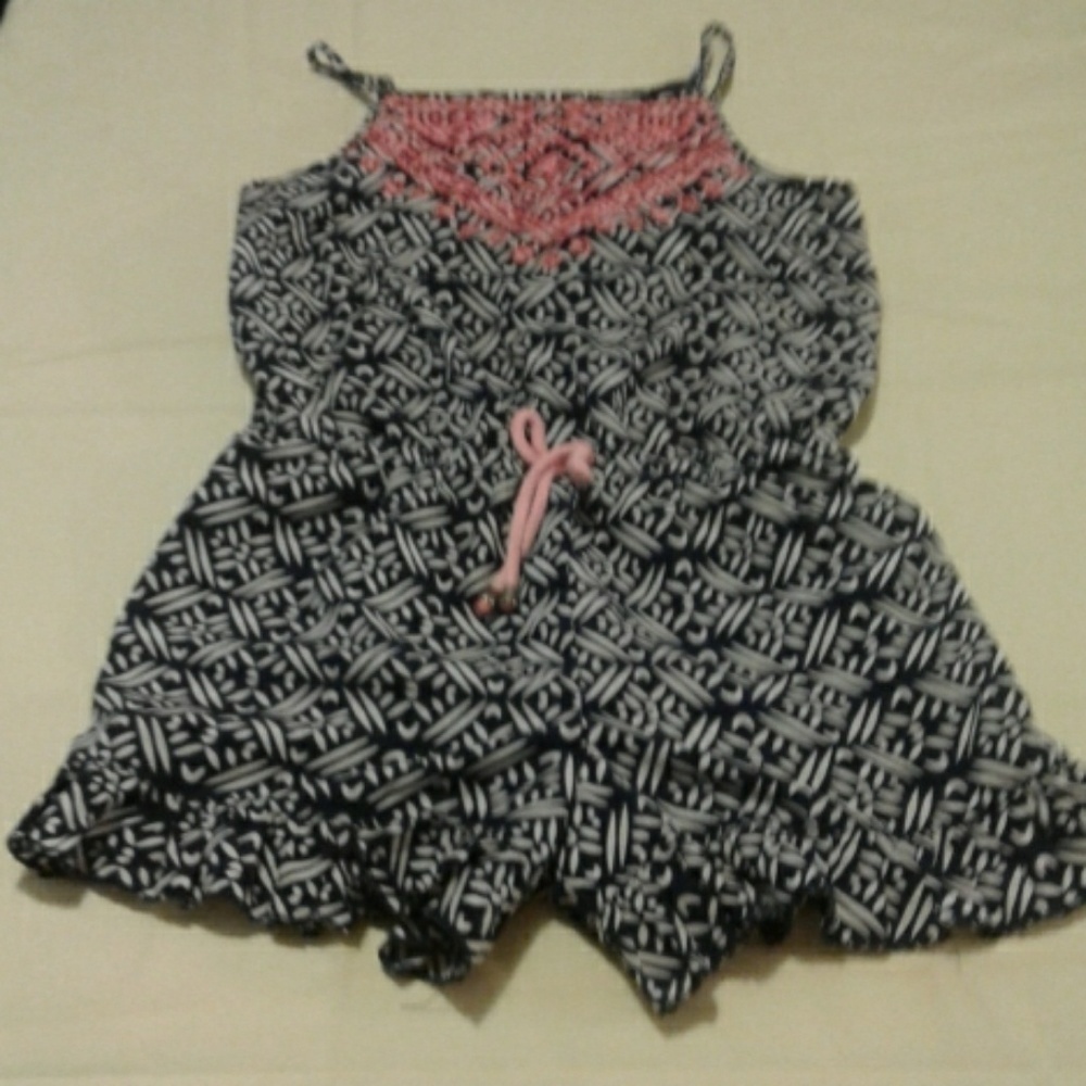 Sequins Hearts Girl shorts Romper size L (H)